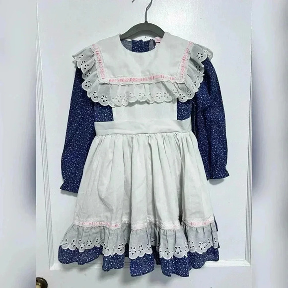 Vintage Sandy’s Girls Cottagecore smocked apron dress Size 6 - Picture 1 of 3